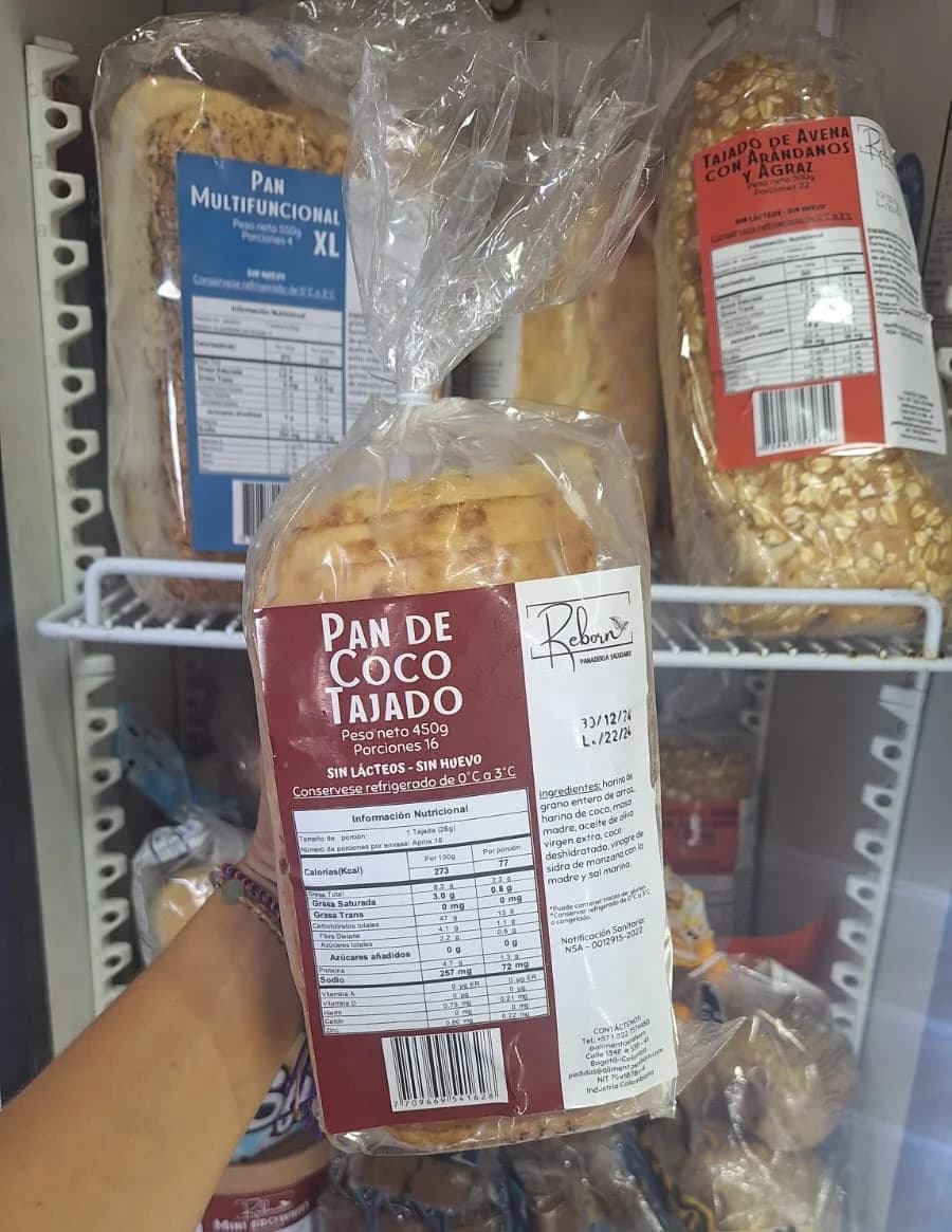 Pan coco tajado