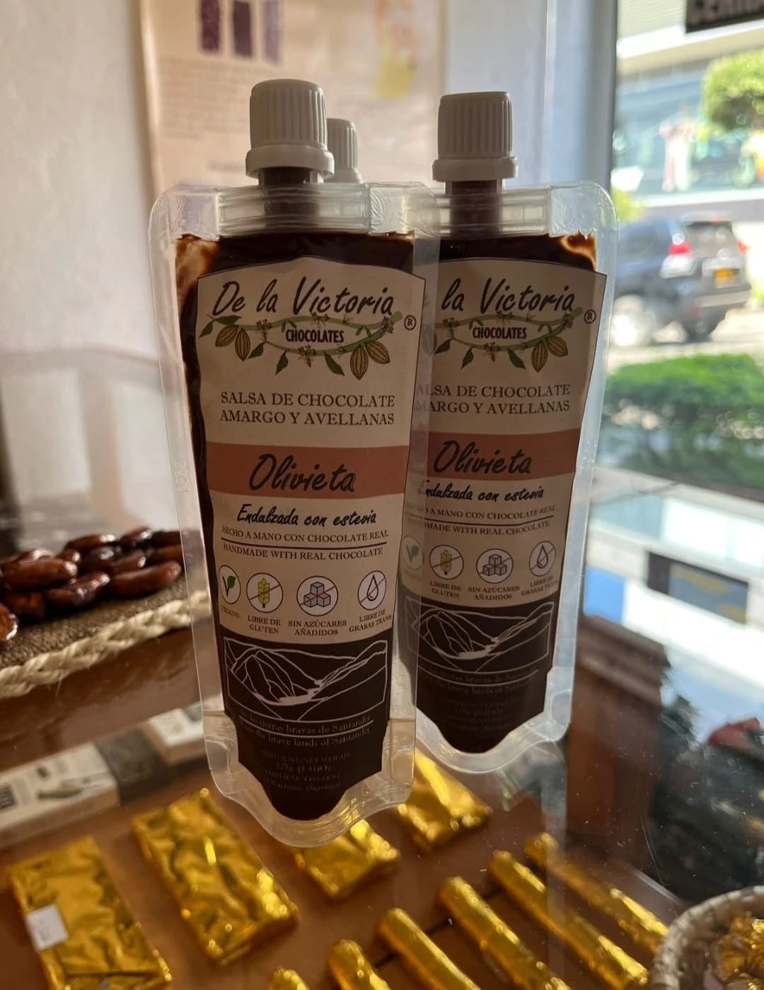 Salsa de chococolate con avellanas